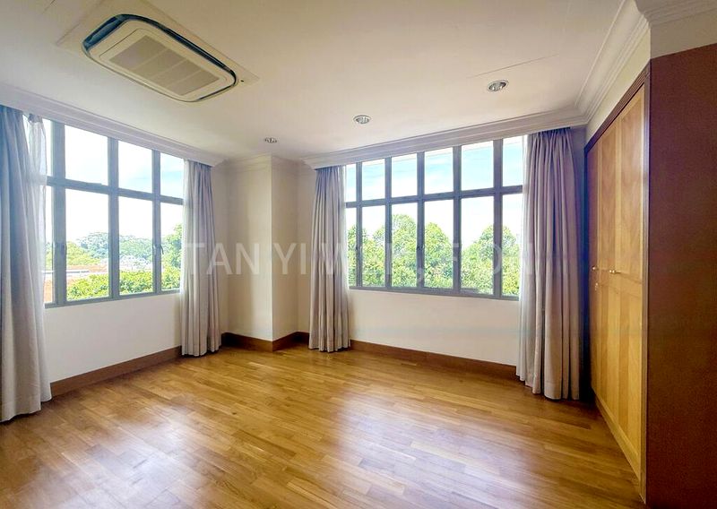 6 Bed Bungalow (Landed) for Rent in  Villas Holland - Image 6