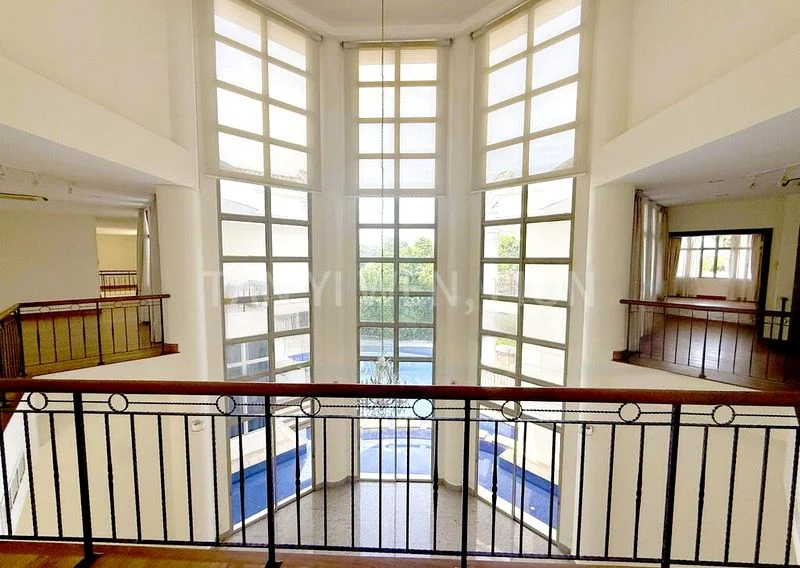 6 Bed Bungalow (Landed) for Rent in  Villas Holland - Image 1