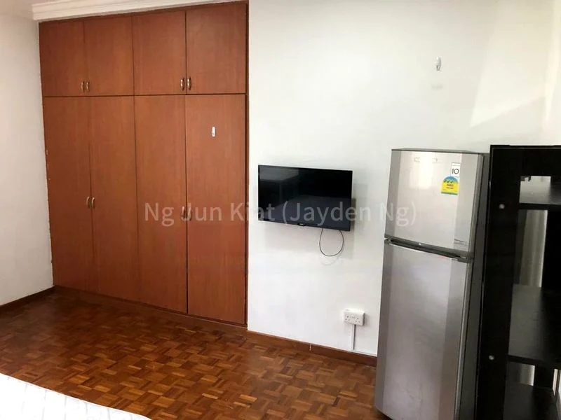 Room (Condo) for Rent in  Avon Park - Image 2