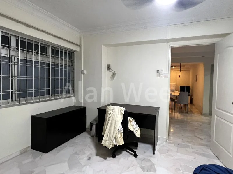 Common Room (HDB) for Rent in 341 Tampines Street 33 - Image 2