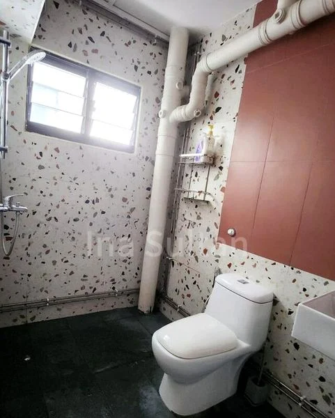 Room (HDB) for Rent in 547 Woodlands Drive 16 - Image 3