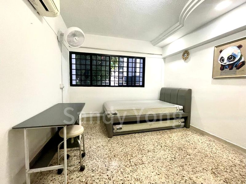 Room (HDB) for Rent in  13 Eunos Crescent - Image 2