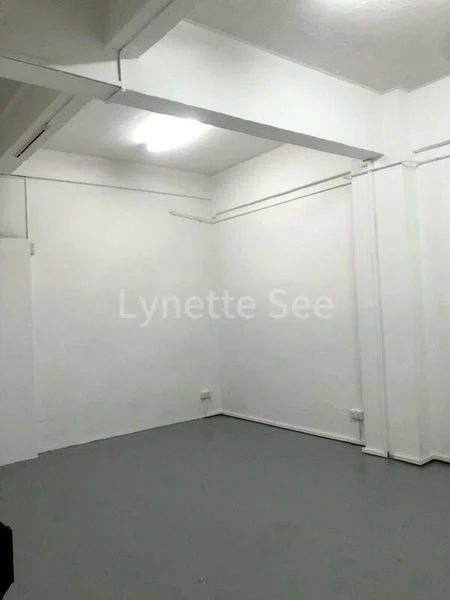 Light Industrial (B1) for Rent: Golden Wall Flatted Factory - Image 5