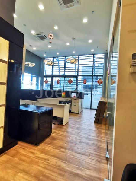 Light Industrial (B1) for Sale: Central-Link - Image 3