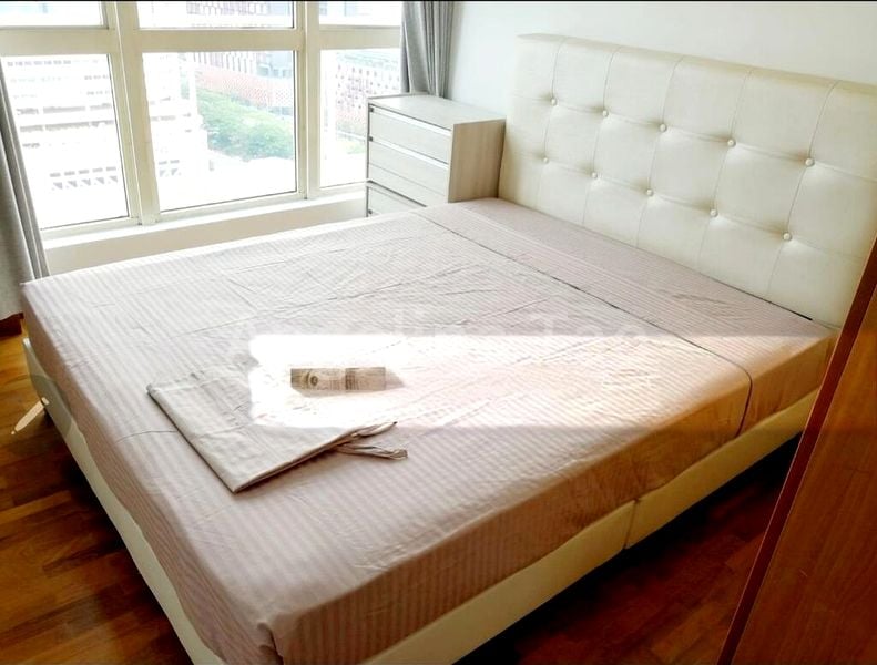 Common Room (Condo) for Rent in Burlington Square - Image 10