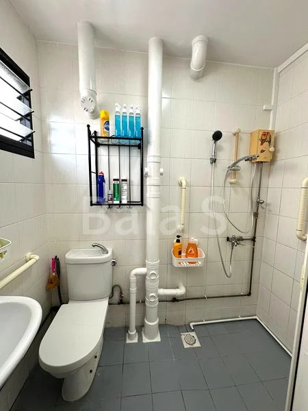 5 Room (5I) HDB for Rent in  437 Ang Mo Kio Avenue 10 - Image 16