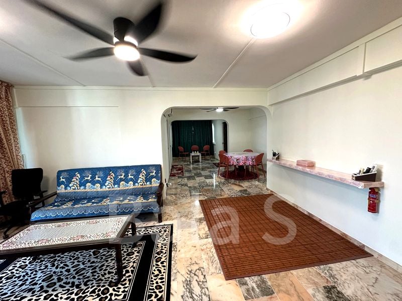 5 Room (5I) HDB for Rent in  437 Ang Mo Kio Avenue 10 - Image 3