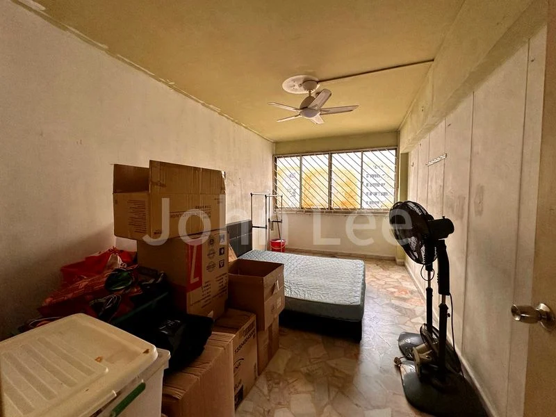 4 Room (4A) HDB for Sale in 122 Teck Whye Lane - Image 3