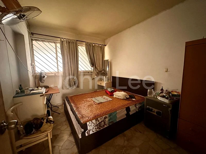 4 Room (4A) HDB for Sale in 122 Teck Whye Lane - Image 4