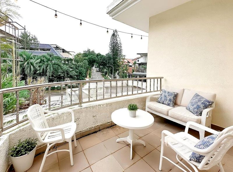 6 Bed Bungalow (Landed) for Sale in  Holland Grove Drive - Image 13