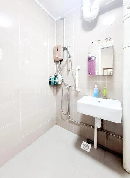 5 Room (5I) HDB for Sale in  870 Tampines Street 83 - Image 10