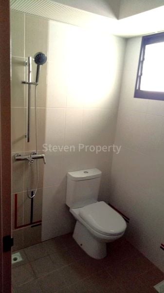 Master Room (HDB) for Rent in  418A Fernvale Link - Image 5