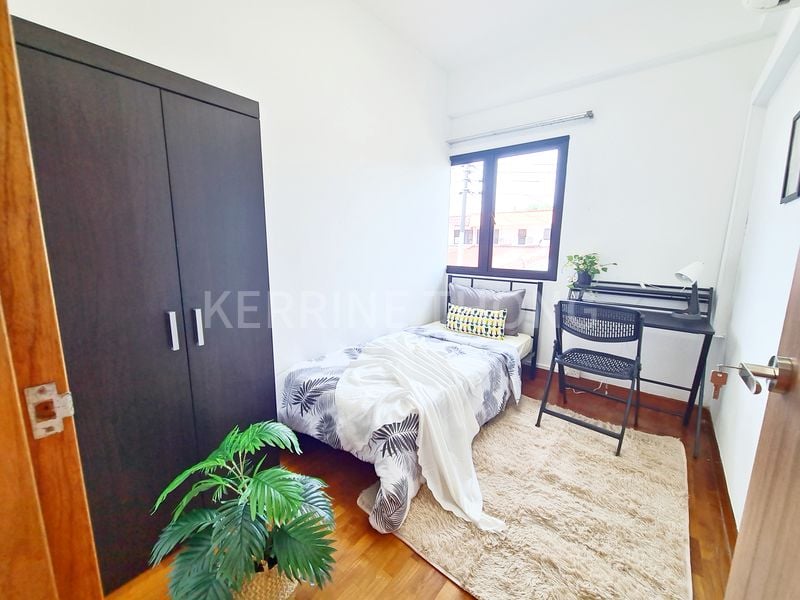 Master Room (Landed) for Rent in  Chempaka Kuning Link - Image 2