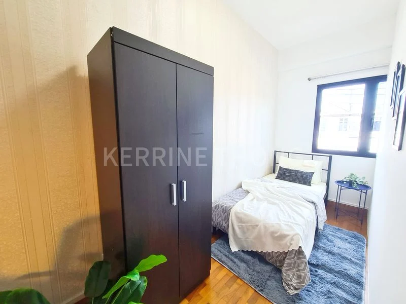 Master Room (Landed) for Rent in  Chempaka Kuning Link - Image 8