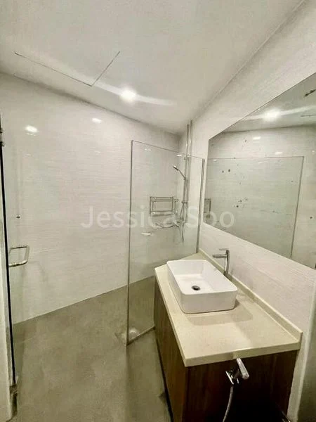 Room (Condo) for Rent in  Harbour View Towers - Image 2