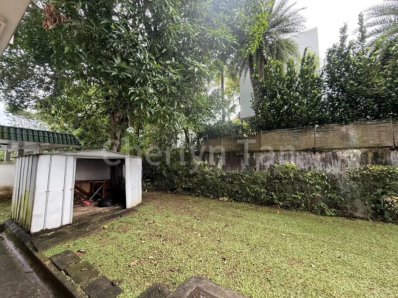 5 Bed Bungalow (Landed) for Rent in  Clementi Park - Image 1