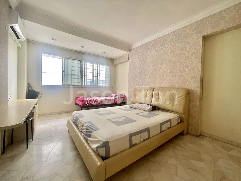 Executive HDB for Rent in  564 Hougang Street 51 - Image 11