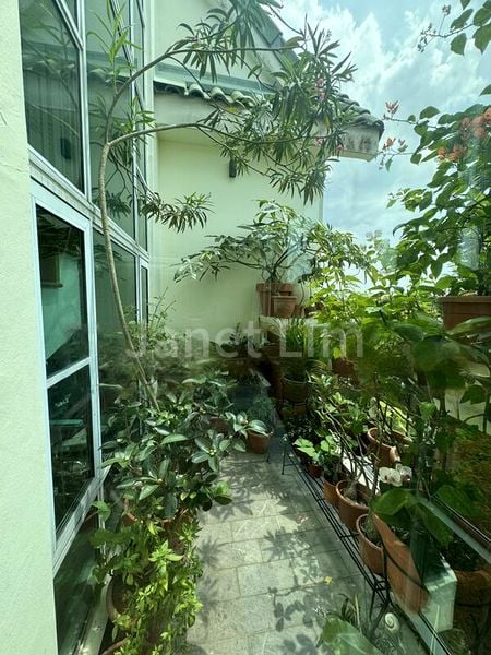 4 Bed Condo for Sale in  Sunrise Gardens - Image 2