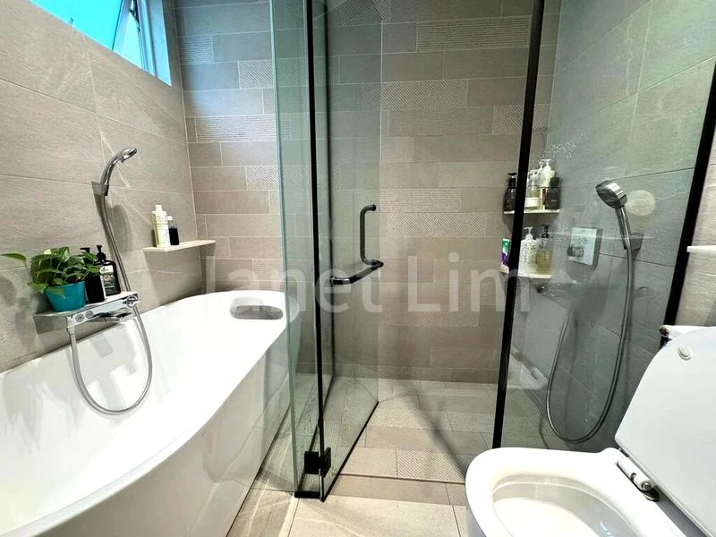 4 Bed Condo for Sale in  Sunrise Gardens - Image 4