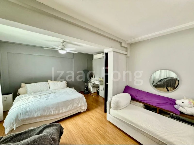 4 Room (4S) HDB for Sale in 334 Serangoon Avenue 3 - Image 2