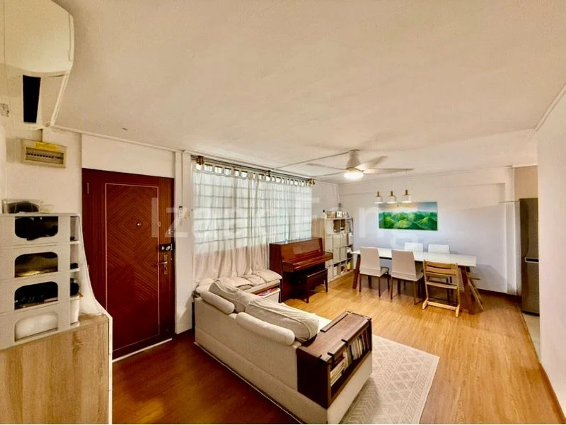 4 Room (4S) HDB for Sale in 334 Serangoon Avenue 3 - Image 3