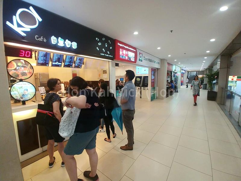 Shop / Shophouse for Sale: Prime Lucky Plaza Shop Facing Orchard Road - Image 6