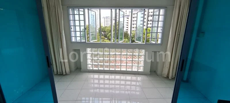 Executive HDB for Sale in 468D Admiralty Drive - Image 3