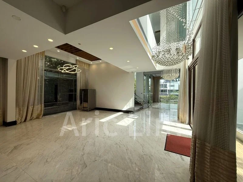 5 Bed Bungalow (Landed) for Sale in  Coral Island - Image 1