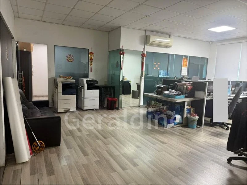 Factory / Workshop (B2) for Sale: Tuas factory, with a dormitory. - Image 2