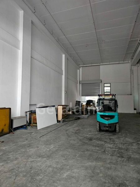 Factory / Workshop (B2) for Sale: Tuas factory, with a dormitory. - Image 4