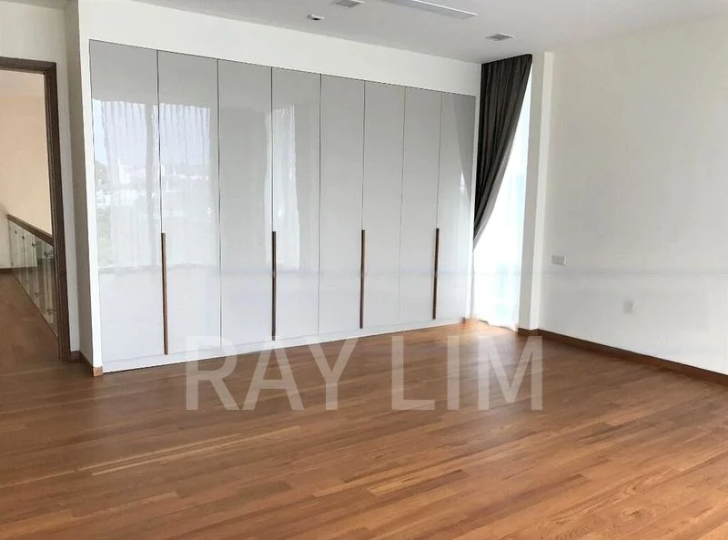 6 Bed Bungalow (Landed) for Rent in  Toh Estate - Image 10