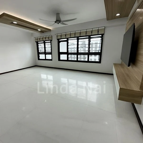 5 Room (5I) HDB for Sale in 274B Compassvale Bow - Image 6