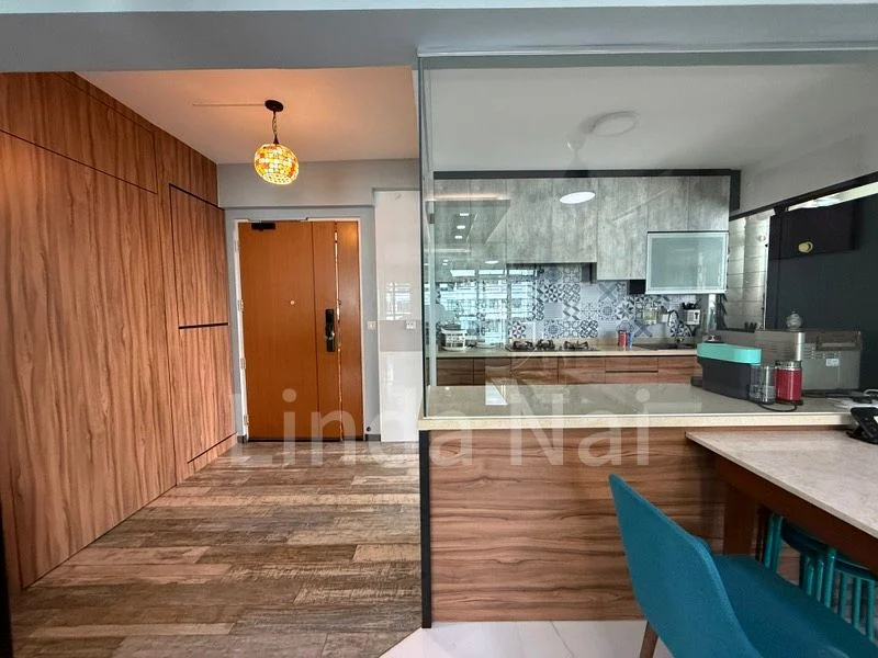 5 Room (5I) HDB for Sale in 274B Compassvale Bow - Image 3