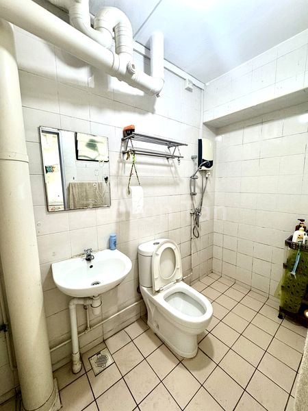 4 Room (4A) HDB for Sale in  757 Woodlands Avenue 4 - Image 2