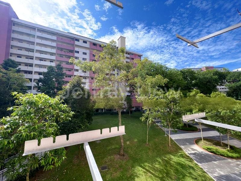 3 Room (3NG) HDB for Sale in  611 Ang Mo Kio Avenue 5 - Image 4
