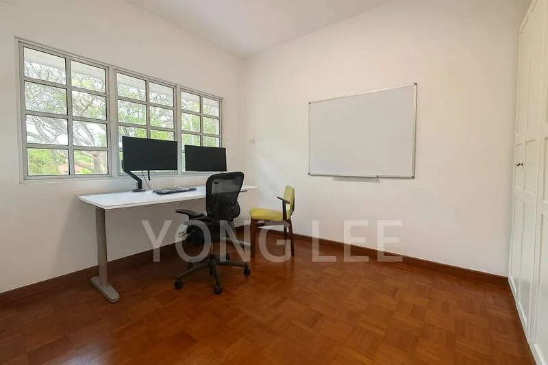 7 Bed Bungalow (Landed) for Rent in  Clementi Park - Image 1