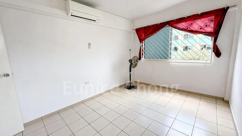 Common Room (HDB) for Rent in  329 Yishun Ring Road - Image 2