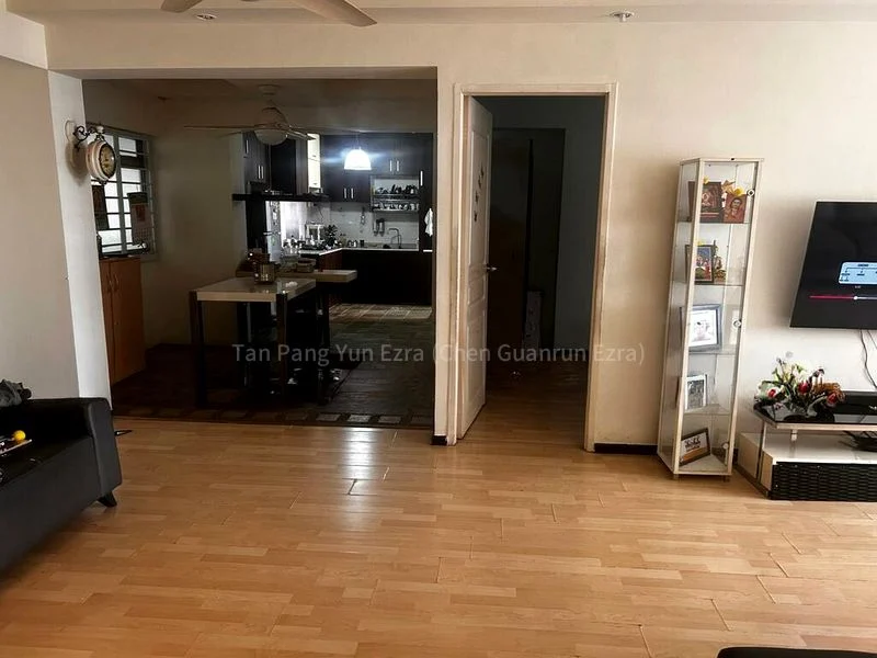 4 Room (4A) HDB for Rent in 354 Tampines Street 33 - Image 3