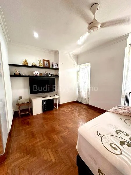 4 Bed Terraced House (Landed) for Sale in  Park Villas - Image 7