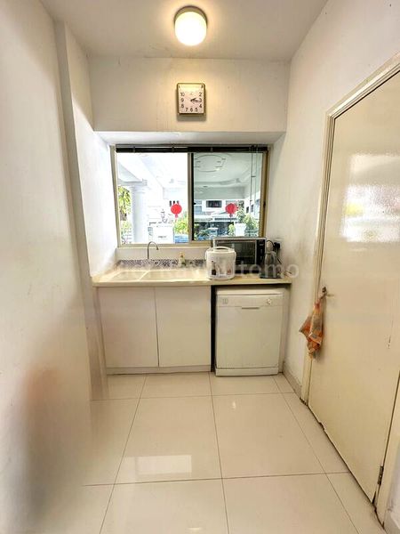 4 Bed Terraced House (Landed) for Sale in  Park Villas - Image 6