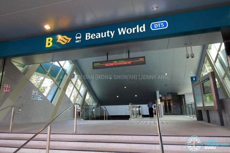 Food & Beverage for Rent: Upper Bukit Timah Road Shop - Image 1