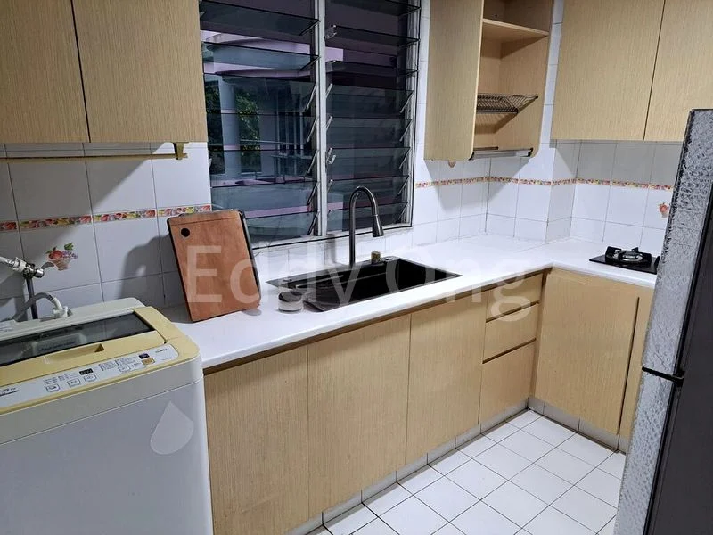 Common Room (Condo) for Rent in  Escada View - Image 5