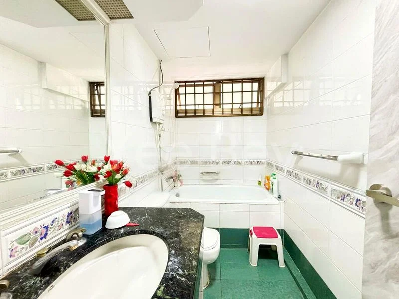 2 Bed Condo for Sale in Orchid Park Condominium - Image 7