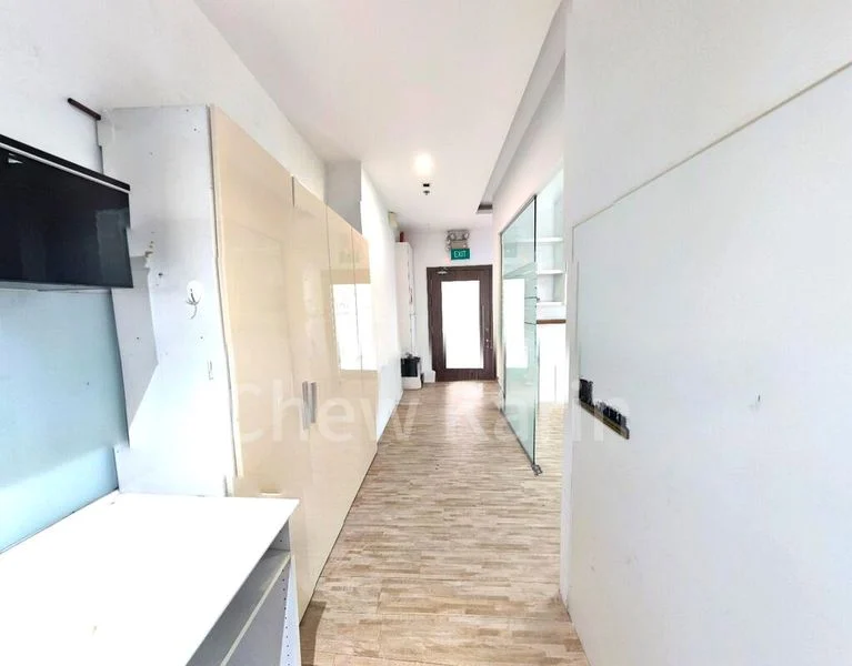 Light Industrial (B1) for Rent: Wcega Tower - Image 10