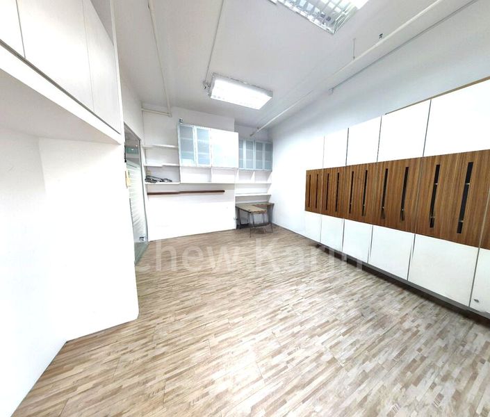 Light Industrial (B1) for Rent: Wcega Tower - Image 11