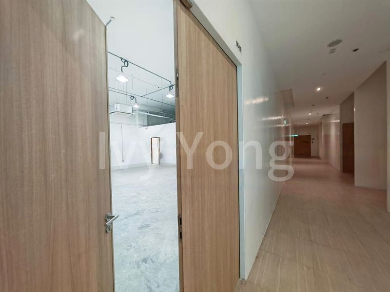 Light Industrial (B1) for Rent: Interlocal Centre - Image 10