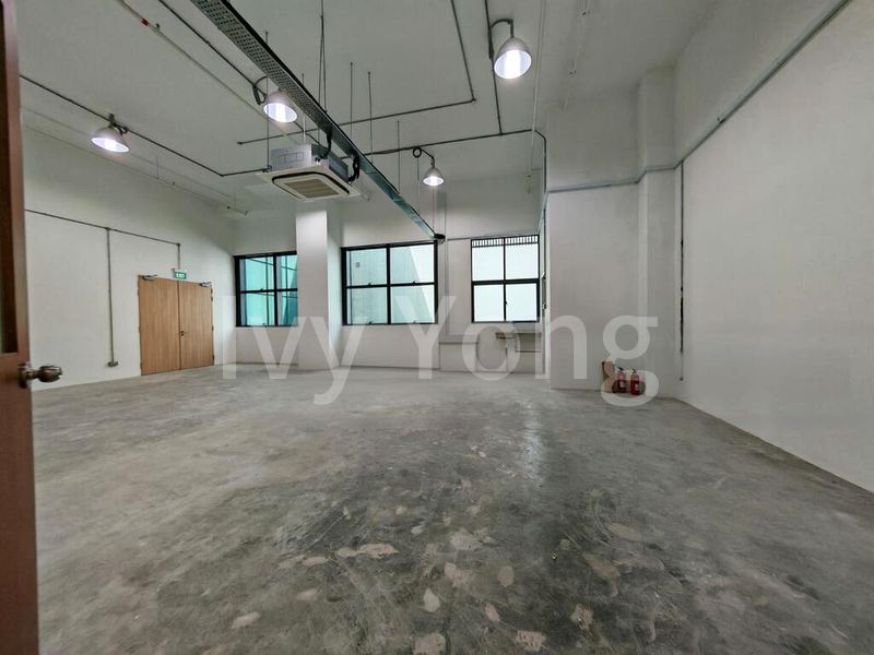 Light Industrial (B1) for Rent: Interlocal Centre - Image 4