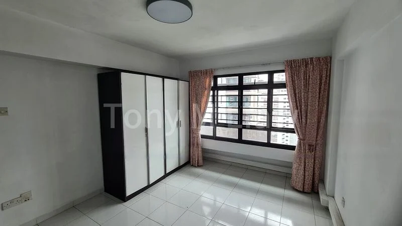 5 Room (5A) HDB for Rent in  656 Senja Road - Image 8