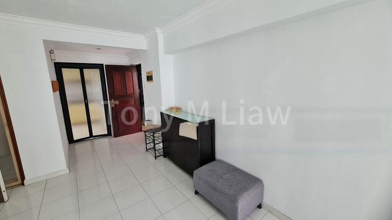 5 Room (5A) HDB for Rent in  656 Senja Road - Image 3