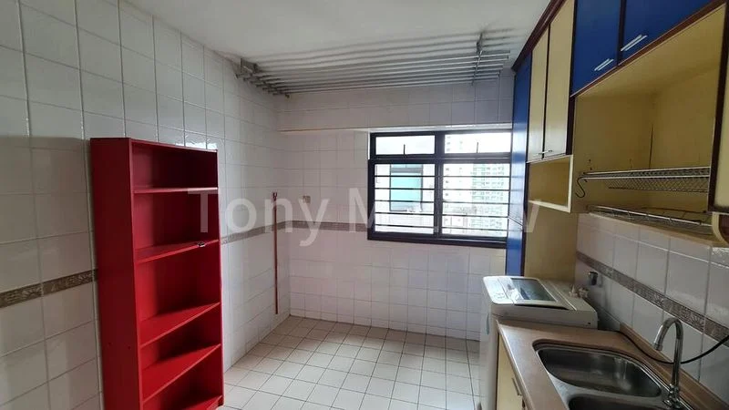 5 Room (5A) HDB for Rent in  656 Senja Road - Image 9
